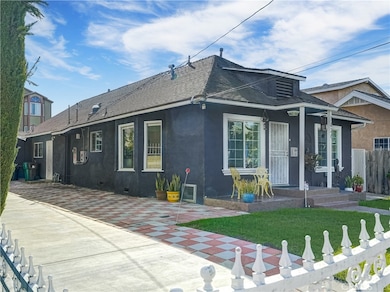 1626 E 6th St, Long Beach, CA 90802 - photo 4
