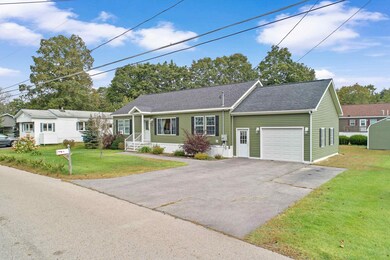 8 Ridgefield Dr, Nashua, NH 03062 - photo 2