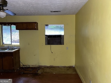 7390 Ovis Ln, Riverdale, GA 30274 - photo 7