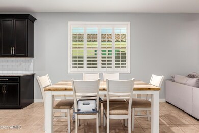 Plenty of Dining Space for Everyone