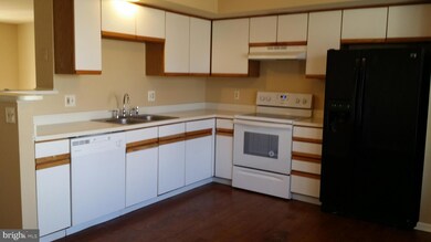 690 Corsica Ave, Bear, DE 19701 - photo 2