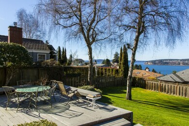 4426 Grandview Dr W, University Place, WA 98466 - photo 3