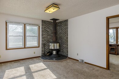 3476 NE 44th Ave, Des Moines, IA 50317 - photo 5