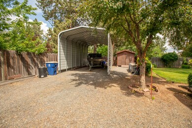 61182 Benham Rd, Bend, OR 97702 - photo 4