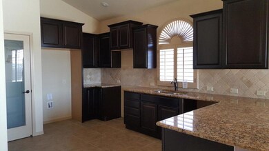 14368 Desert Sunset Dr, Horizon City, TX 79928 - photo 6