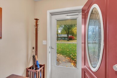 06-1042-Lowe-St-WindowStill-Real-Estate-
