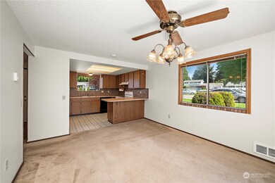 304 89th St SE, Everett, WA 98208 - photo 7