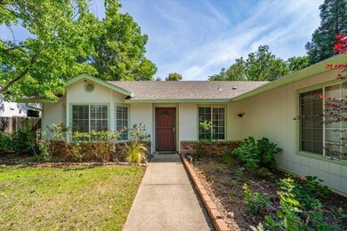 978 Fountain Cir, Redding, CA 96003 - photo 4