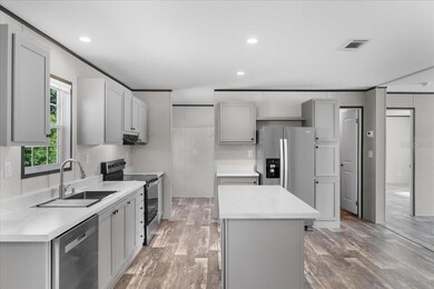 54 Oakridge Dr, Frostproof, FL 33843 - photo 3