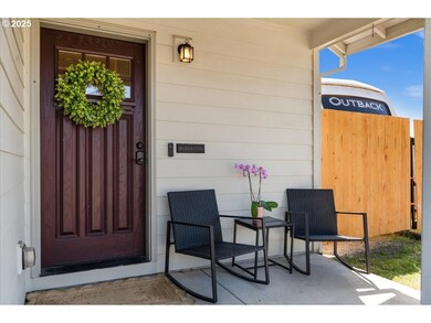 907 E 16th St, Lafayette, OR 97127 - photo 5