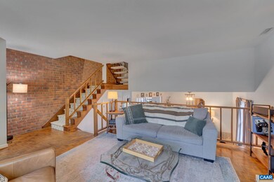 81 Court Place, Charlottesville, VA 22901 - photo 6