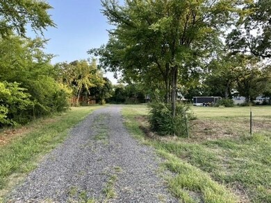 2301 Conway Ln, Denton, TX 76205 - photo 2