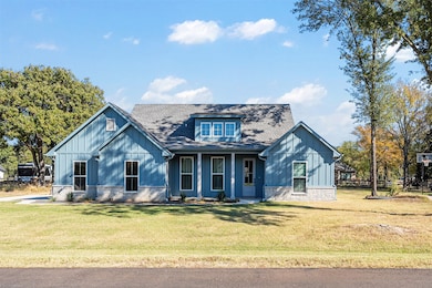 721 Clubview Dr, Mabank, TX 75143 - photo 2