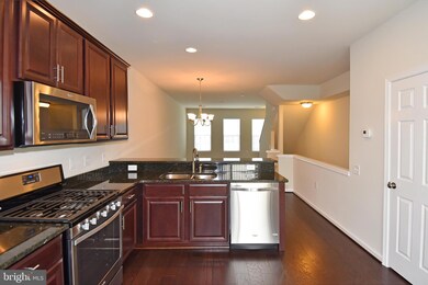 17105 Gibson Mill Rd unit 4, Dumfries, VA 22026 - photo 2