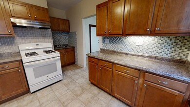 19 Howard St unit 2, Cambridge, MA 02139 - photo 3