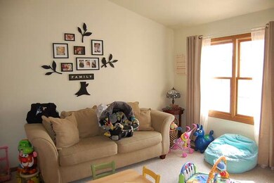 2720 Peppertree Ln, Waukegan, IL 60085 - photo 4