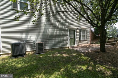 16254 Taconic Cir unit 108C, Dumfries, VA 22025 - photo 2