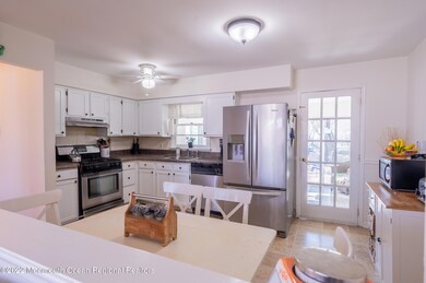 Kitchen 6