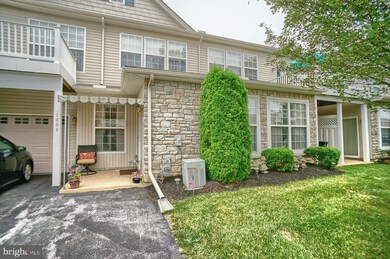 1004 Crestview Ln unit 1004, Stewartstown, PA 17363 - photo 2