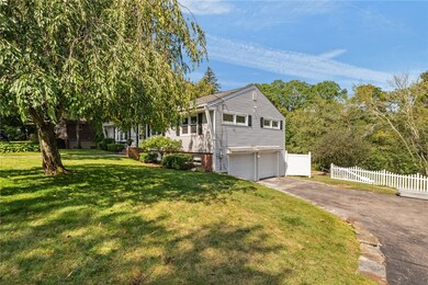 45 Algonquin Dr, Warwick, RI 02888 - photo 4