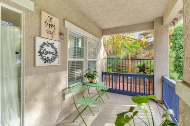 1584 Gateway Dr, West Sacramento, CA 95691 - photo 3