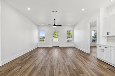 2329 Congressman Hebert Dr, Chalmette, LA 70043 - photo 7