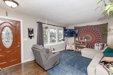 Living Room - Main