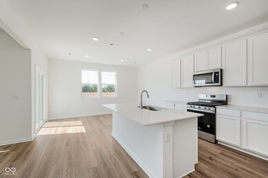 3922 Sterling Dr, Whitestown, IN 46075 - photo 4