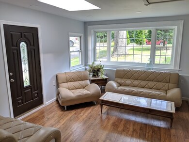 47 Glenmore St, Springfield, MA 01129 - photo 6