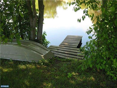 2 Thornbury Place, Southampton, NJ 08088 - photo 2