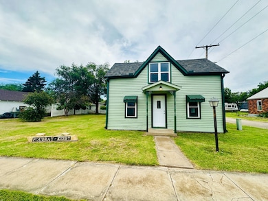 210 E 1st St, Lucas, KS 67648 - photo 2