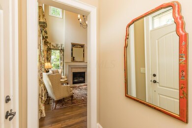 1568 Roxbury Rd unit 1568, Columbus, OH 43212 - photo 4