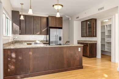 677 Dennett St unit 1, Portsmouth, NH 03801 - photo 4