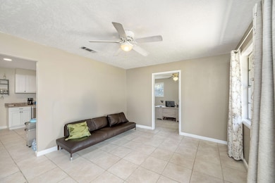 7-web-or-mls-5362 Opportunity Dr-01 (2)