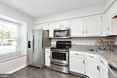 9525 Clocktower Ln, Columbia, MD 21046 - photo 4