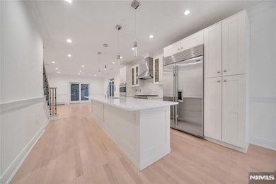 516 Undercliff Ave, Edgewater, NJ 07020 - photo 4