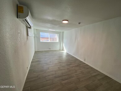 2807 Grant Ave unit B, El Paso, TX 79930 - photo 3