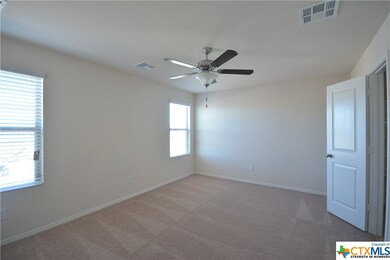 108 Open Sky Way unit 8C, Jarrell, TX 76537 - photo 5