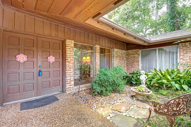11918 Doncaster Rd, Houston, TX 77024 - photo 7