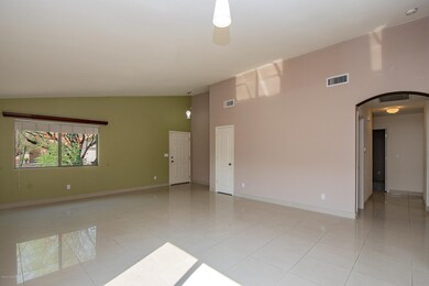 3415 Thunder Chorus Living Area