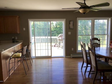 126 Gale Ave, Pittsfield, MA 01201 - photo 4