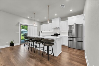 2208 Riggins Ave, Pea Ridge, AR 72751 - photo 7