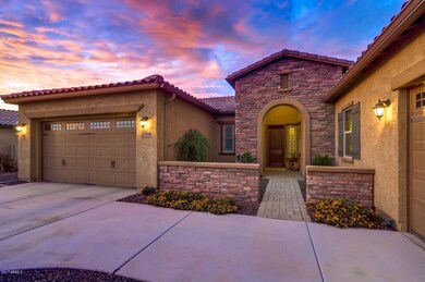 12718 W Forest Pleasant Pl-large-003-8-E