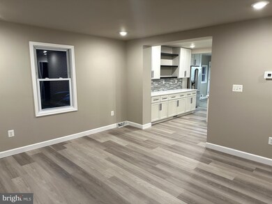 8640 Oakleigh Rd, Parkville, MD 21234 - photo 5