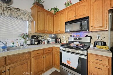 42918 Fanchon Ave, Lancaster, CA 93536 - photo 7