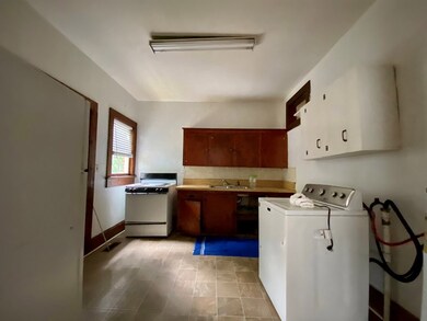 509 S Lee St, Fitzgerald, GA 31750 - photo 6