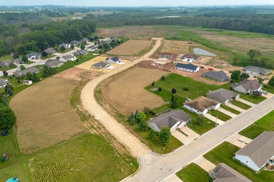 500 Rustic Ridge Dr, Brillion, WI 54110 - photo 2