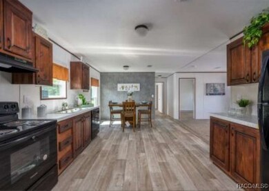 10215 W Ohio Dr, Crystal River, FL 34428 - photo 6