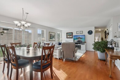 1279 Merrimack Ct, Crystal Lake, IL 60014 - photo 5