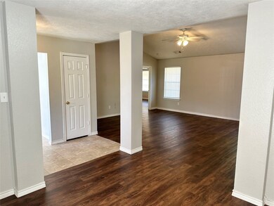 3308 Mansfield St, Houston, TX 77091 - photo 4